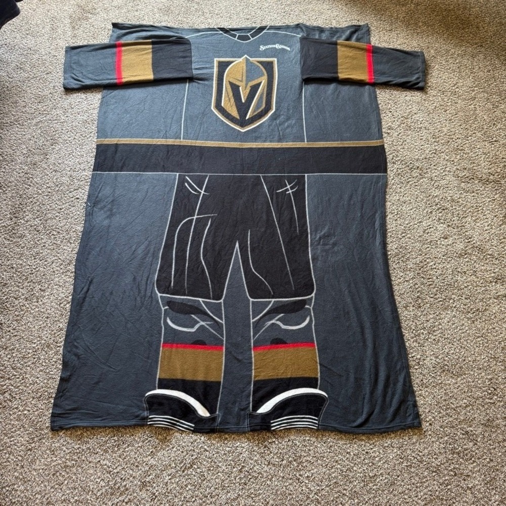 Vegas Golden Knights Snuggie Wearable Blanket Unisex One Size Gray Excellent NHL